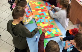 2022-11-22 Dzień Kredki w bibliotece w Rokitnicy 1